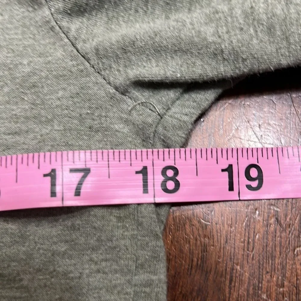 Carhartt Gray Orange Logo Long Sleeve T Shirt Women's Large EUC - Picture 6 of 8